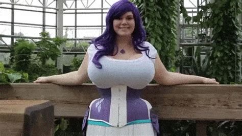 big bouncing tits gifs|Big Tits Bouncing Porn GIFs 